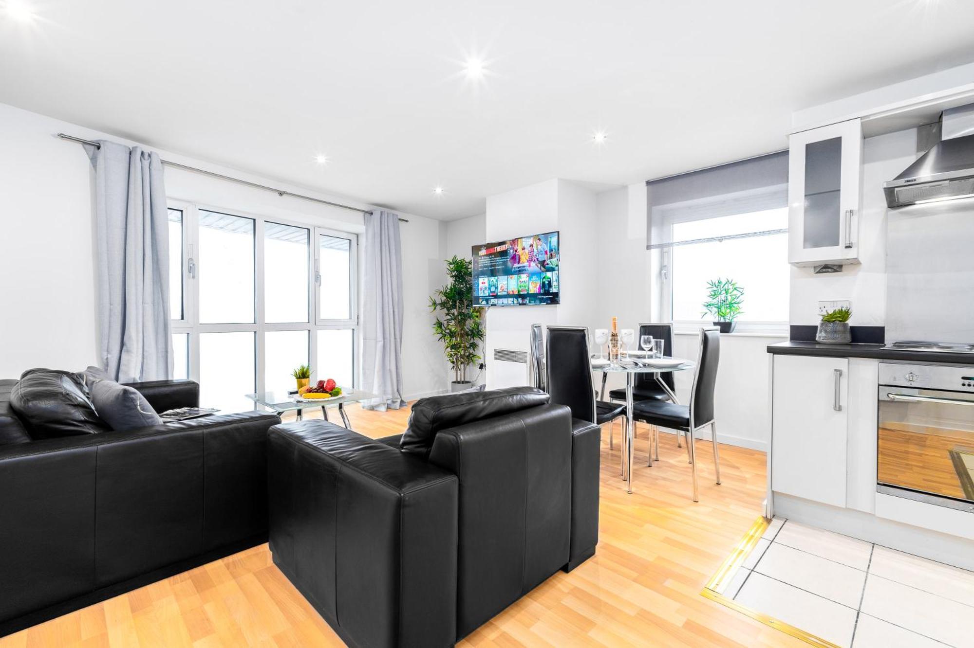 City Centre Apartment - 2 Bedroom - Secure Parking - Top Rated - 201M Birmingham Dış mekan fotoğraf